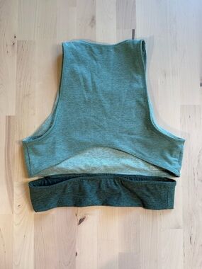 Outdoor Voices Tri Tone Slashback Crop Tank | Women’s Medium